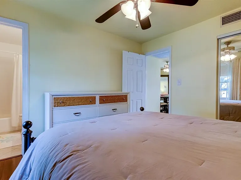 5092 Beach Dr SE #A — Photo 16