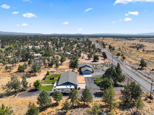 1923 NE Upas Ave, Redmond, OR 97756