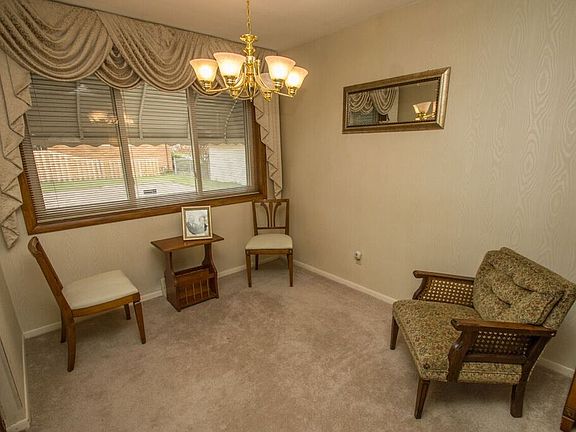 4th image of 3600 Glenbar Dr