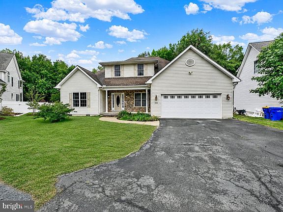 3rd image of 1024 Avalon Ct