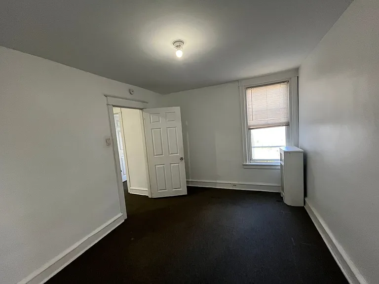 7220 Marsden St — Photo 8