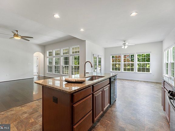 5th image of 14806 Poplar Forest Ct