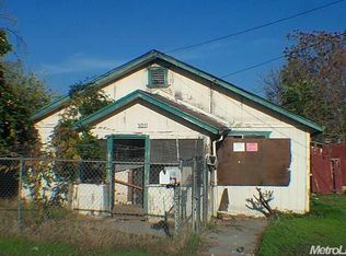 3011 John St, Stockton, CA 95205