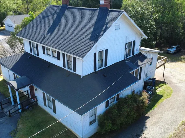 1120 Davie Ave, Statesville, NC 28677
