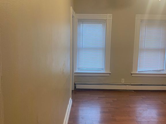 3rd image of 32 De Soto St APT 3