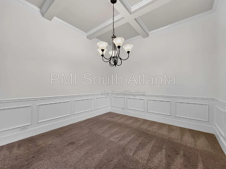 305 Legends Dr — Photo 6