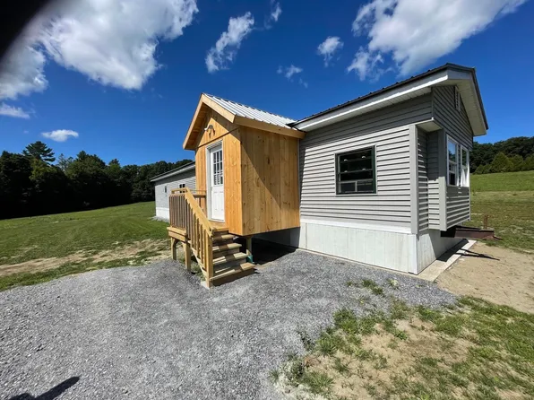 514 Montgomery Road, Hardwick, VT 05836