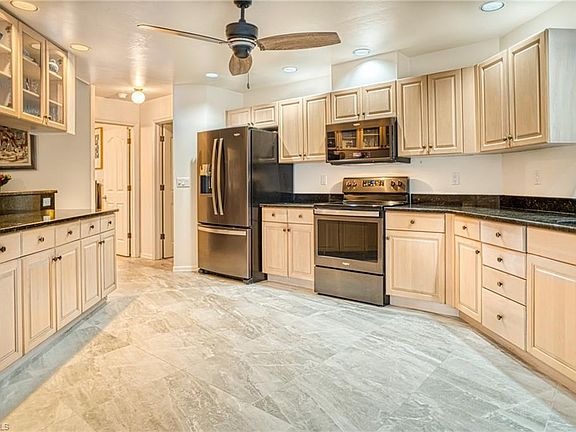 4th image of 2065 Wild Lime Dr