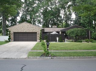20 Appleby Ln, East Brunswick, NJ 08816