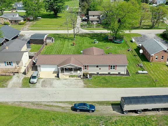 5th image of 2716 N Railroad St