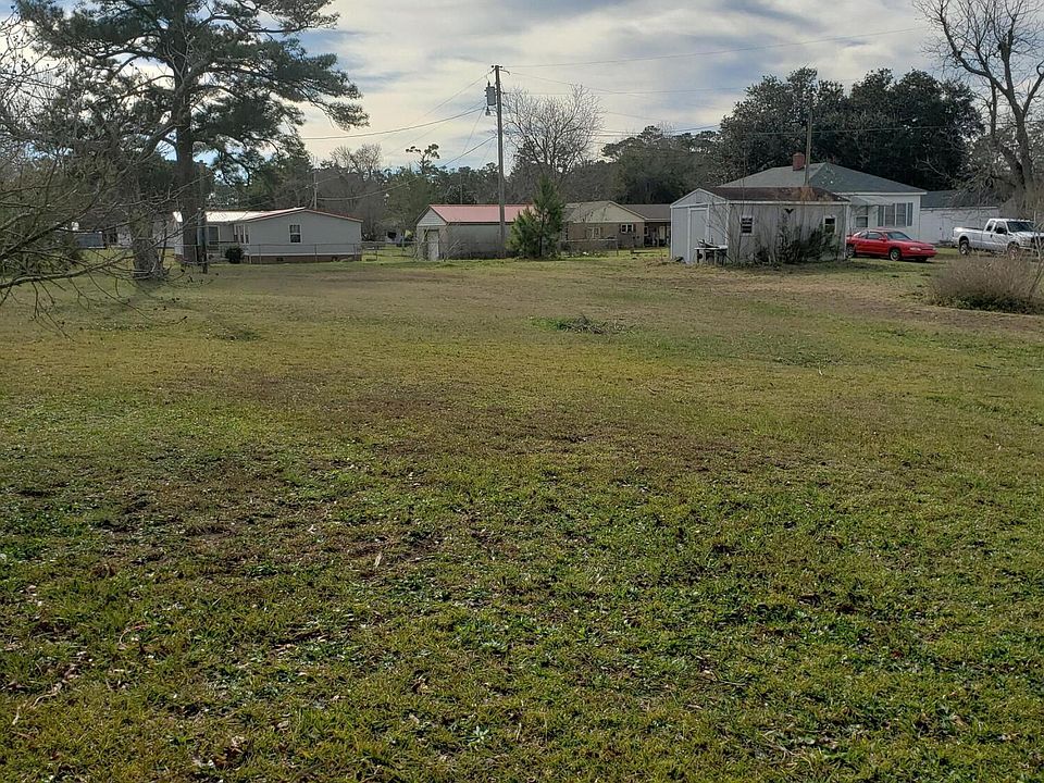 2305 Crab Point Loop Road, Morehead City, NC 28557 Zillow