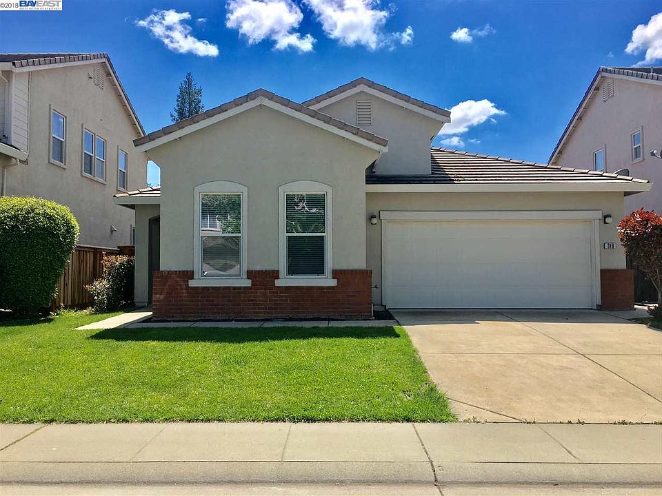 1st image of 319 Arroyo Madrone Ct