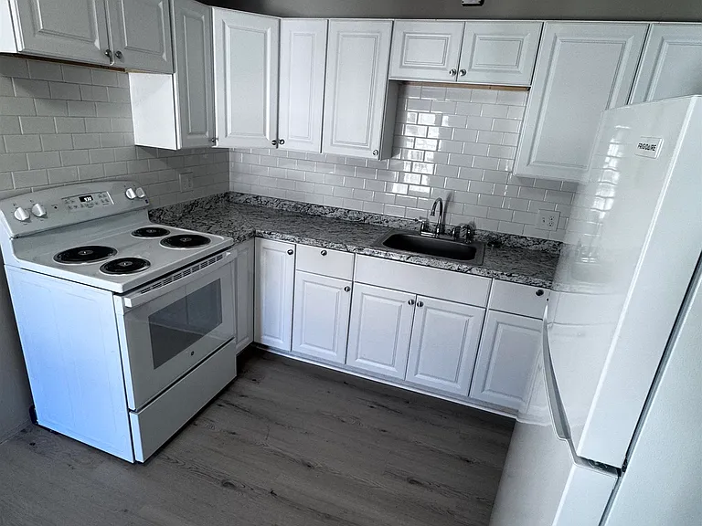 35 South St #3 — Photo 12