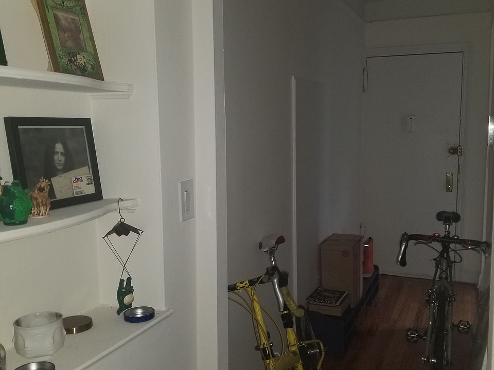 1st image of 4739 40th St APT 6G