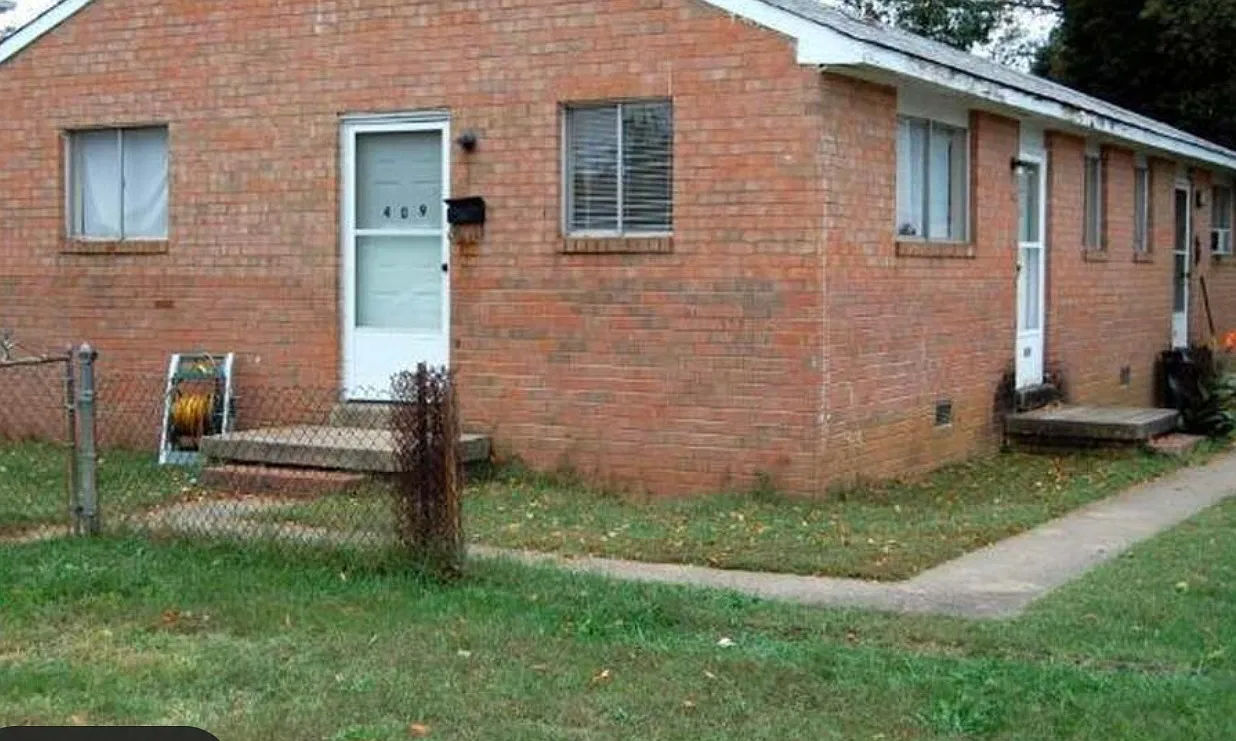 411 Howison Ave — Photo 1