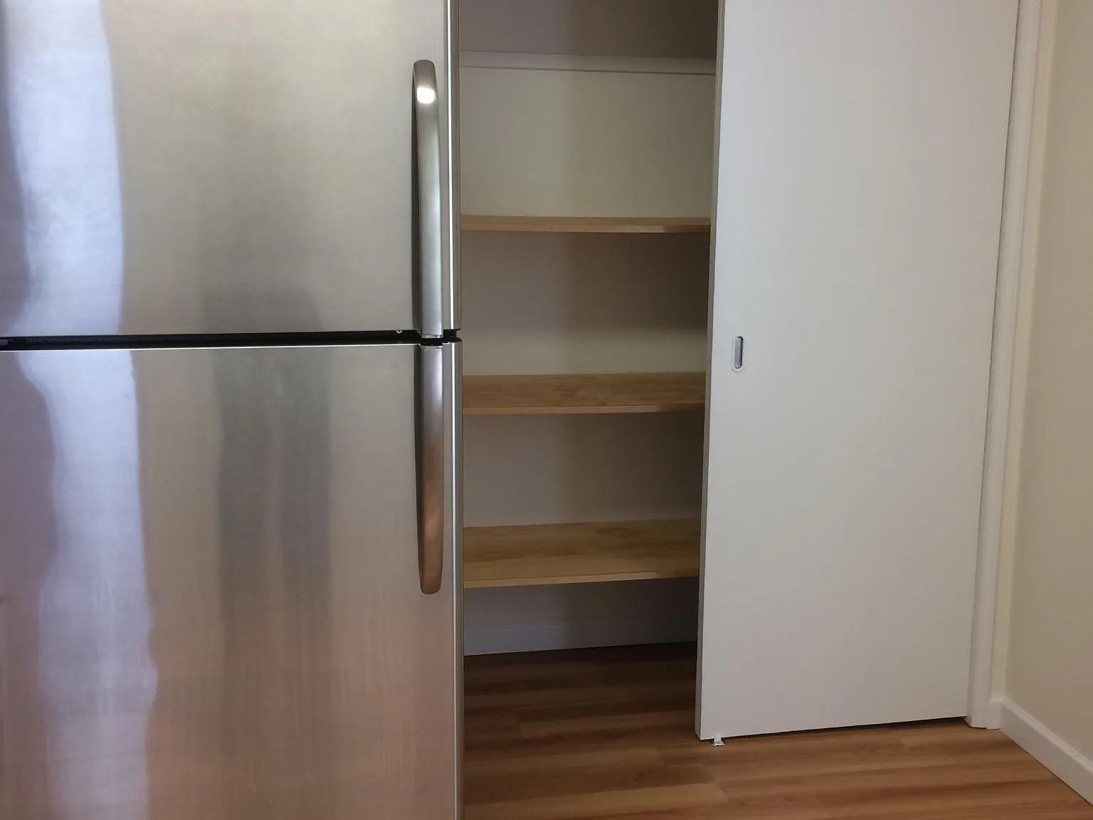 1 bed, 500 sqft, $1,350 — Photo 3