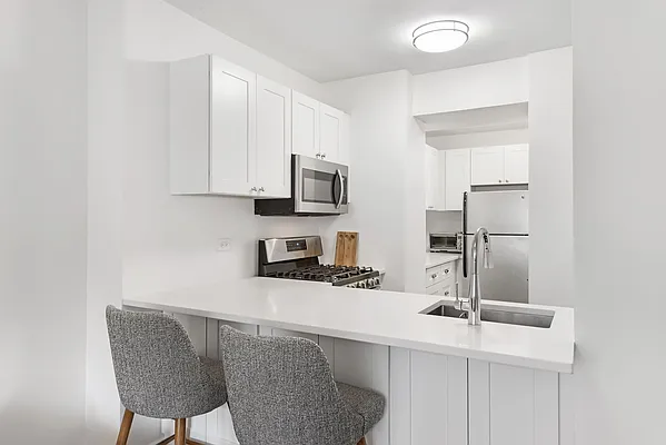 Rented by Compass | media 7