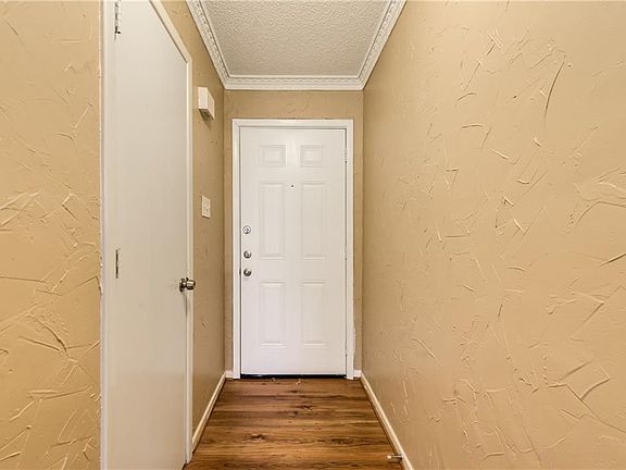 4th image of 605 Porter Ave