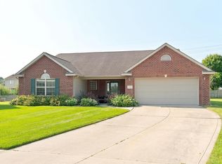 423 Mabry Cv, Fort Wayne, IN 46825