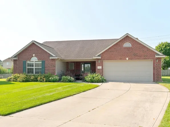 423 Mabry Cv, Fort Wayne, IN 46825
