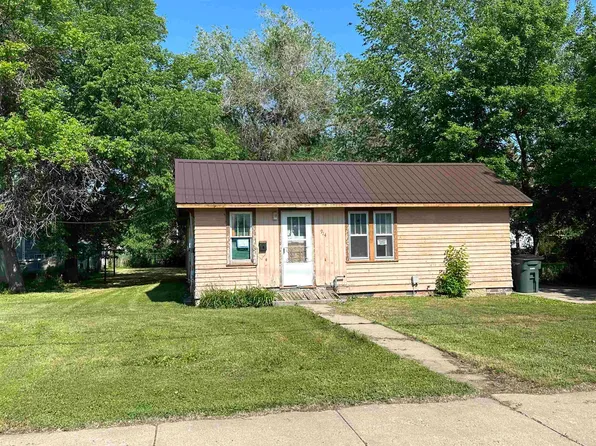 914 11th Ave, Belle Fourche, SD 57717