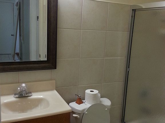 4th image of 2370 Rollingwood Dr