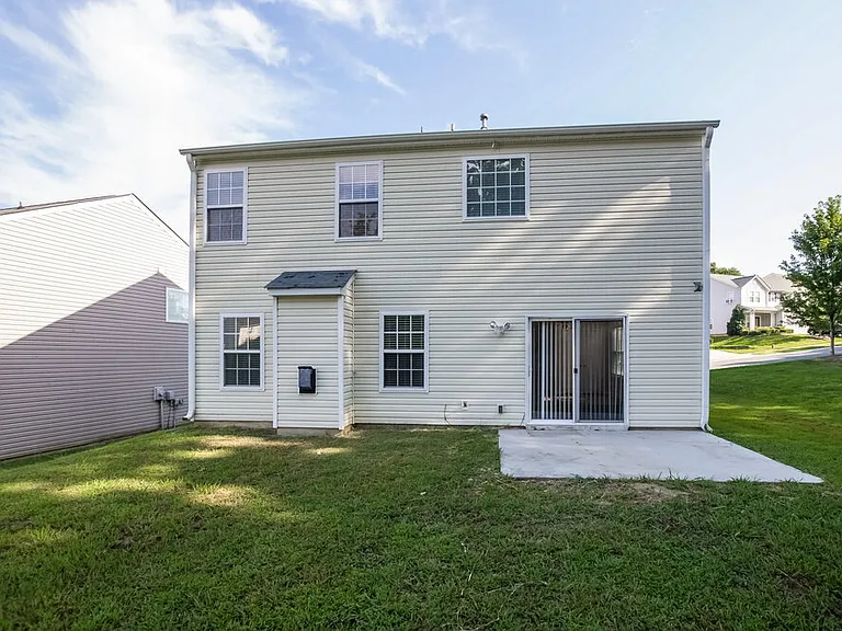 14014 Riding Hill Ave — Photo 22