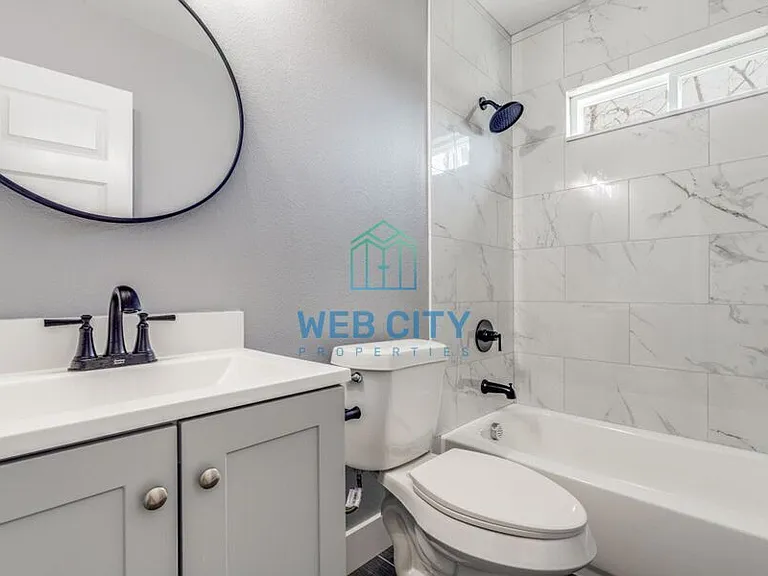 3207 Mallory Dr — Photo 10