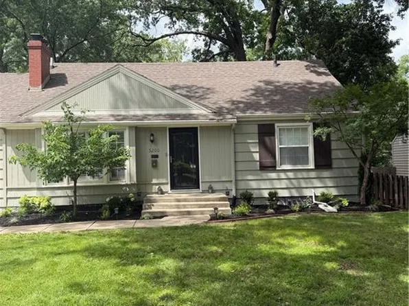 5200 W 72nd St, Prairie Village, KS 66208