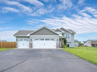 388 Dakota Ave, Roberts, WI 54023