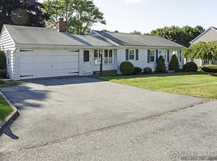 6 Falmouth Dr, North Grafton, MA 01536