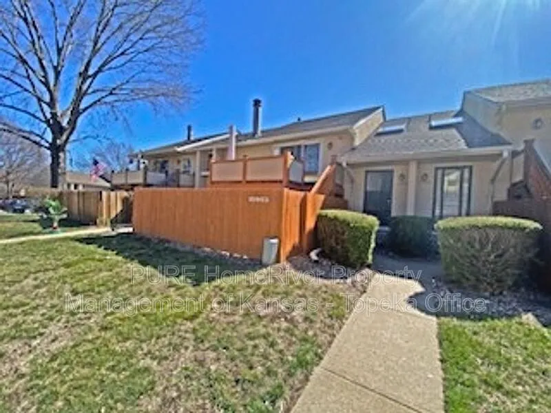 3 bed, 2.5 bath, 1280 sqft, $1,750 — Photo 1