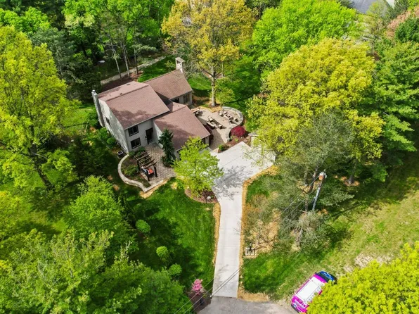 6300 Augusta Ln, Cincinnati, OH 45243