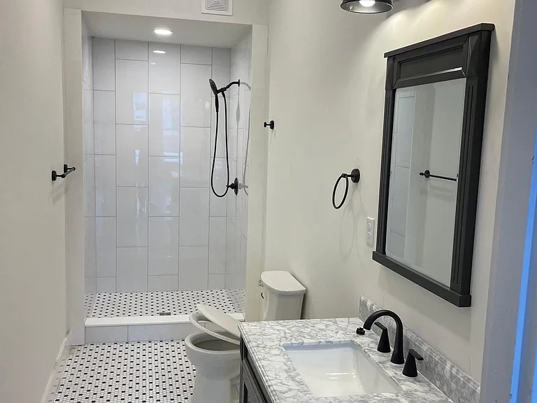 509 Main St #1 — Photo 5