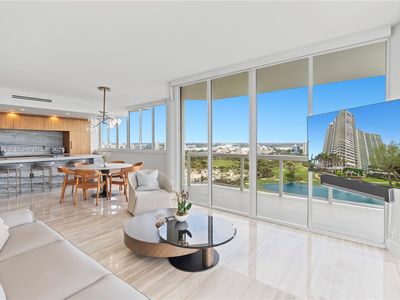 20185 E Country Club Dr #PENTHOUSE 6, Aventura, FL, 33180