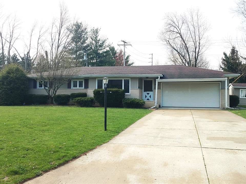 1st image of 38 Greenway Dr