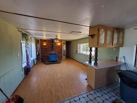 5th image of 5127 Cerritos Ave