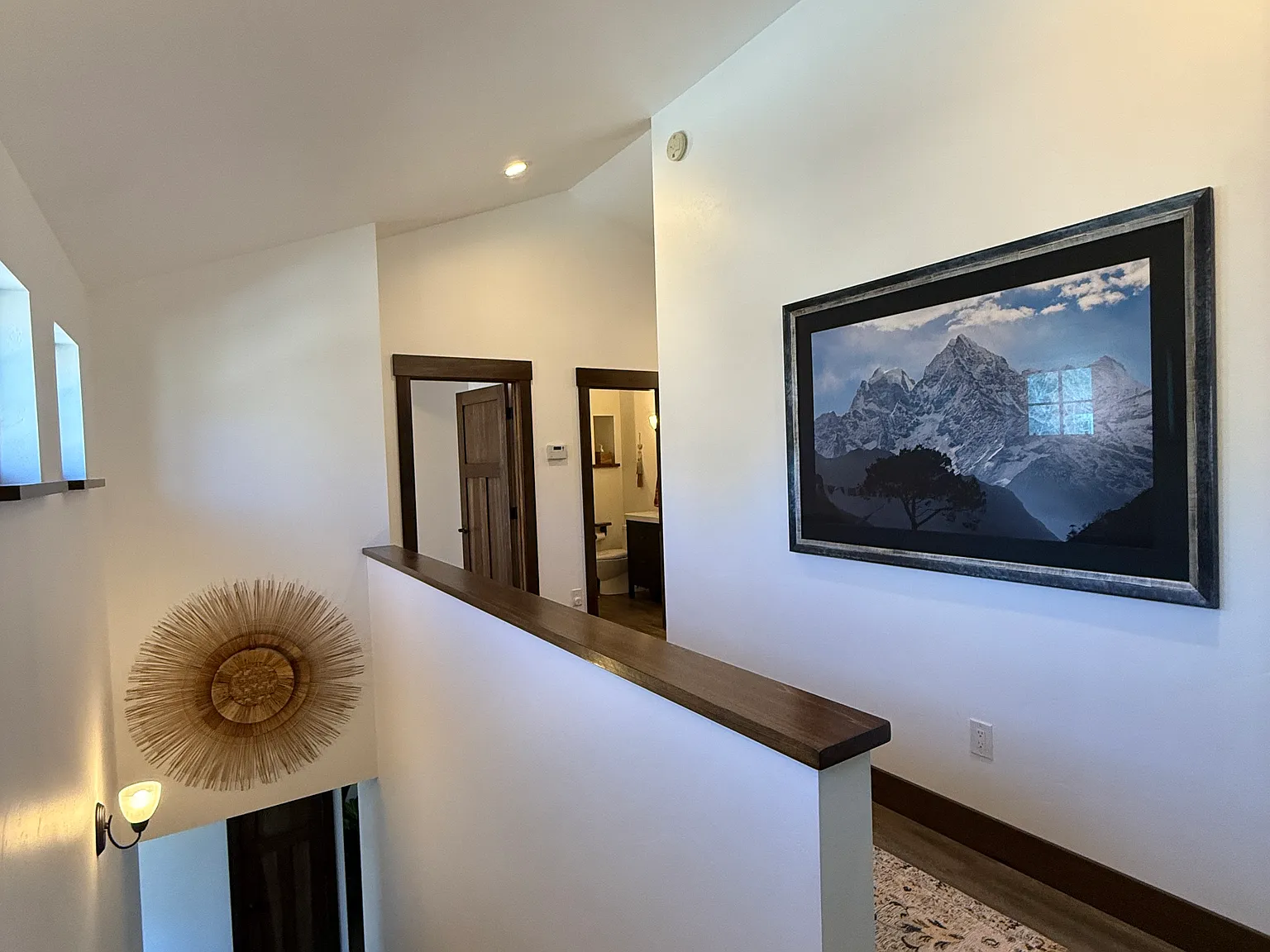 3 bed, 2046 sqft, $7,500 — Photo 3