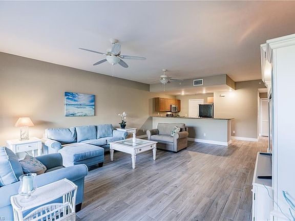 4th image of 12601 Las Olas Ln APT 111