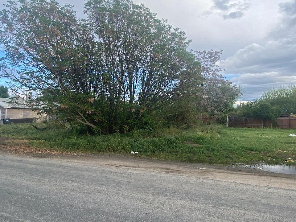 2nd image of 1349 E Tyler Lane