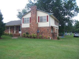 295 Jim Peugh Rd, Tifton, GA 31793