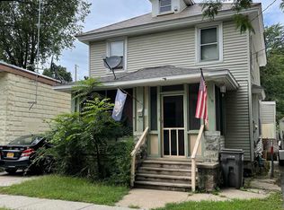 3 2nd St, Queensbury, NY 12801