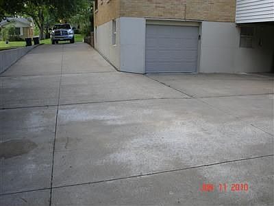 5th image of 2111 Lowell Dr
