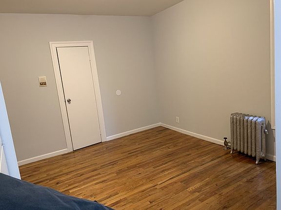 5th image of 3163 33rd St APT 6