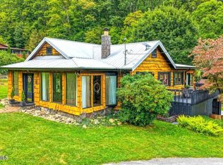 1708 Highway 143, Roan Mountain, TN 37687