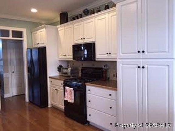 2nd image of 2732 Cresset Dr