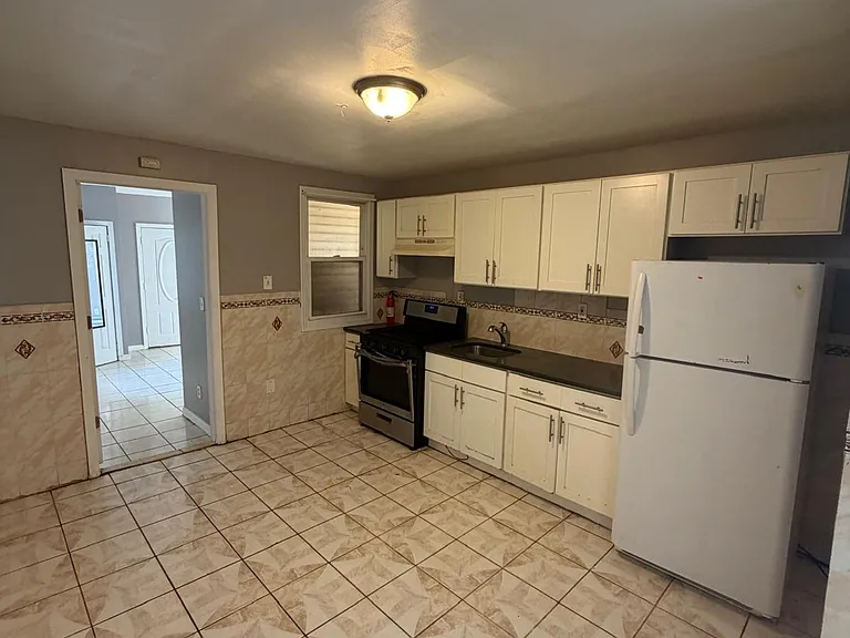 10 Fairmount Ave #A — Photo 5