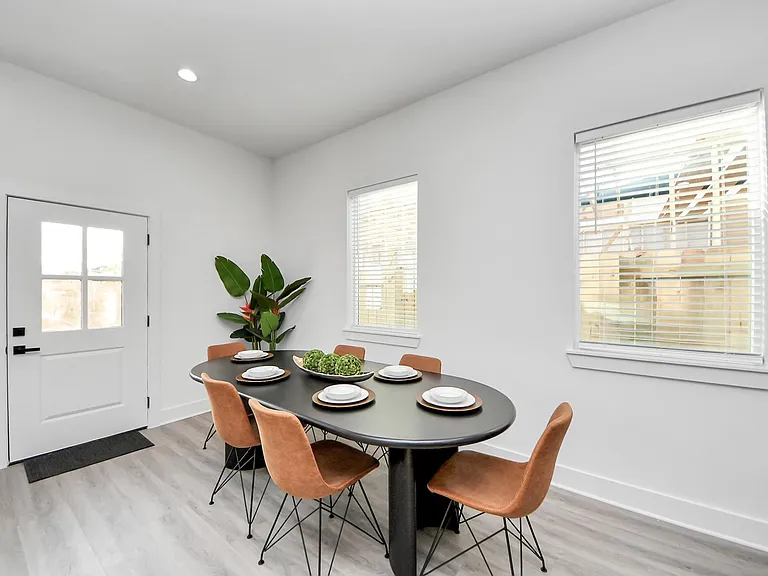 8533 Amadwe St #B — Photo 10