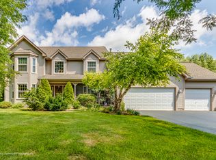 1282 Hunters Trl, Crystal Lake, IL 60014