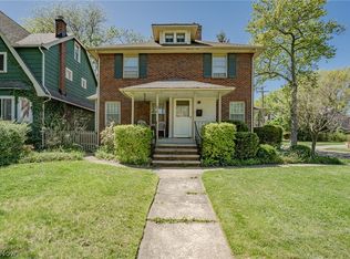 874 Roanoke Rd, Cleveland Heights, OH 44121